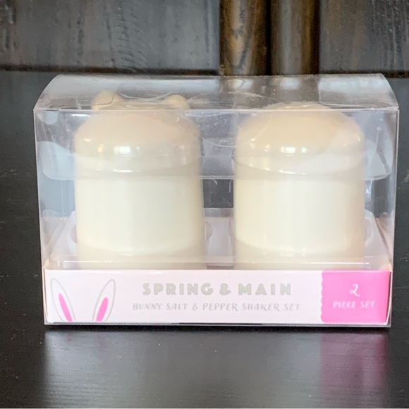 Spring & Main Easter Bunny Ceramic Salt and Pepper Shaker Set - Picture 6 of 8